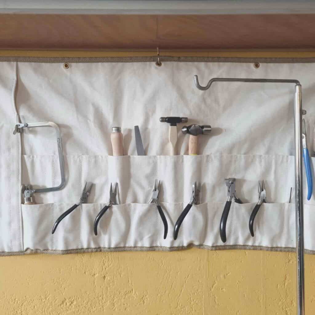 W6 Tool Wrap